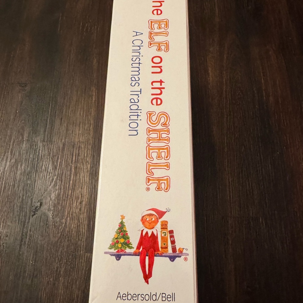 The Elf on the Shelf: A Christmas Tradition Book Set (Boy) - Picture 8 of 8